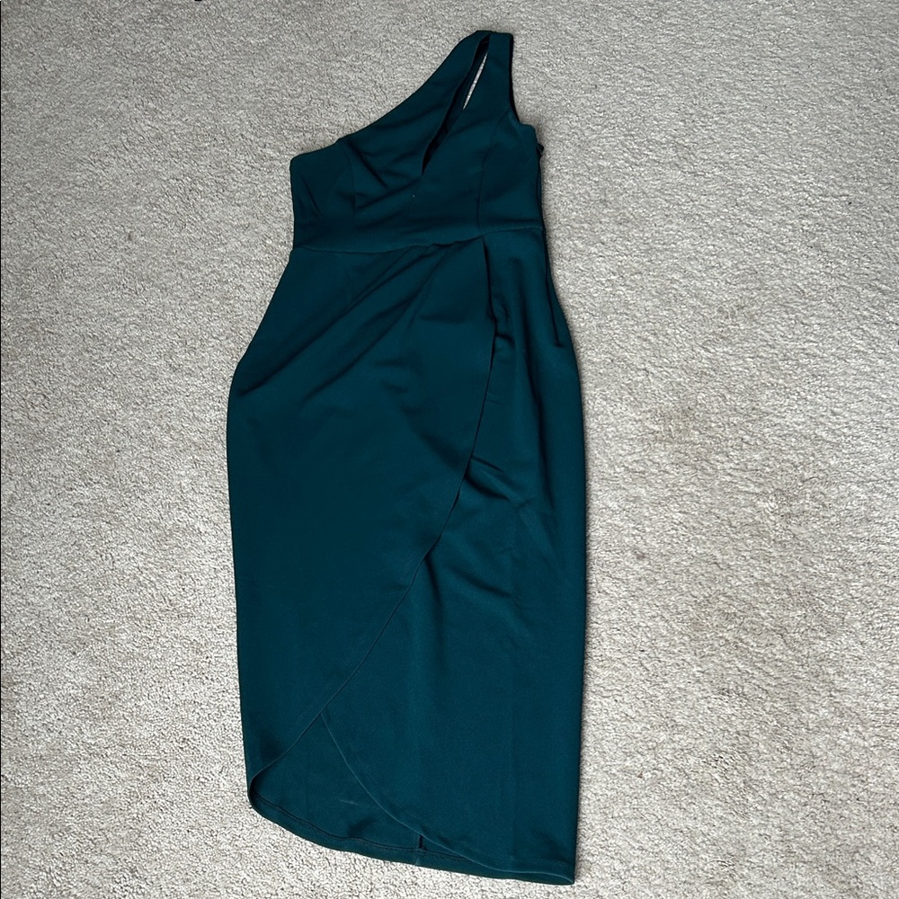 Lulu's Green One-Shoulder Dress